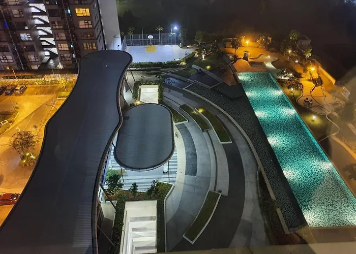 Nice Putrajaya Lake View, High Floor Cozy Hyve Studio
