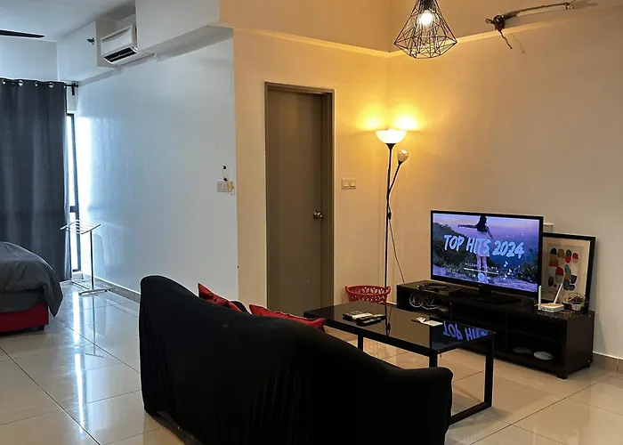 Nice Putrajaya Lake View, High Floor Cozy Hyve Studio