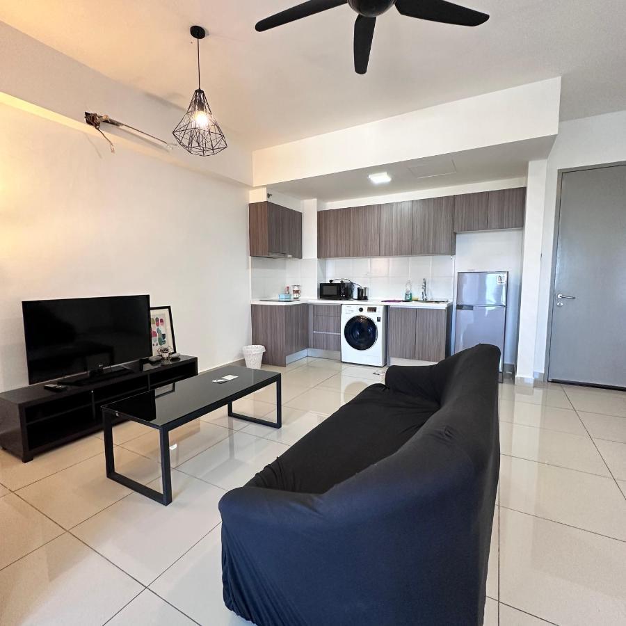 Putrajaya View, High Floor Cozy Hyve Apartment *