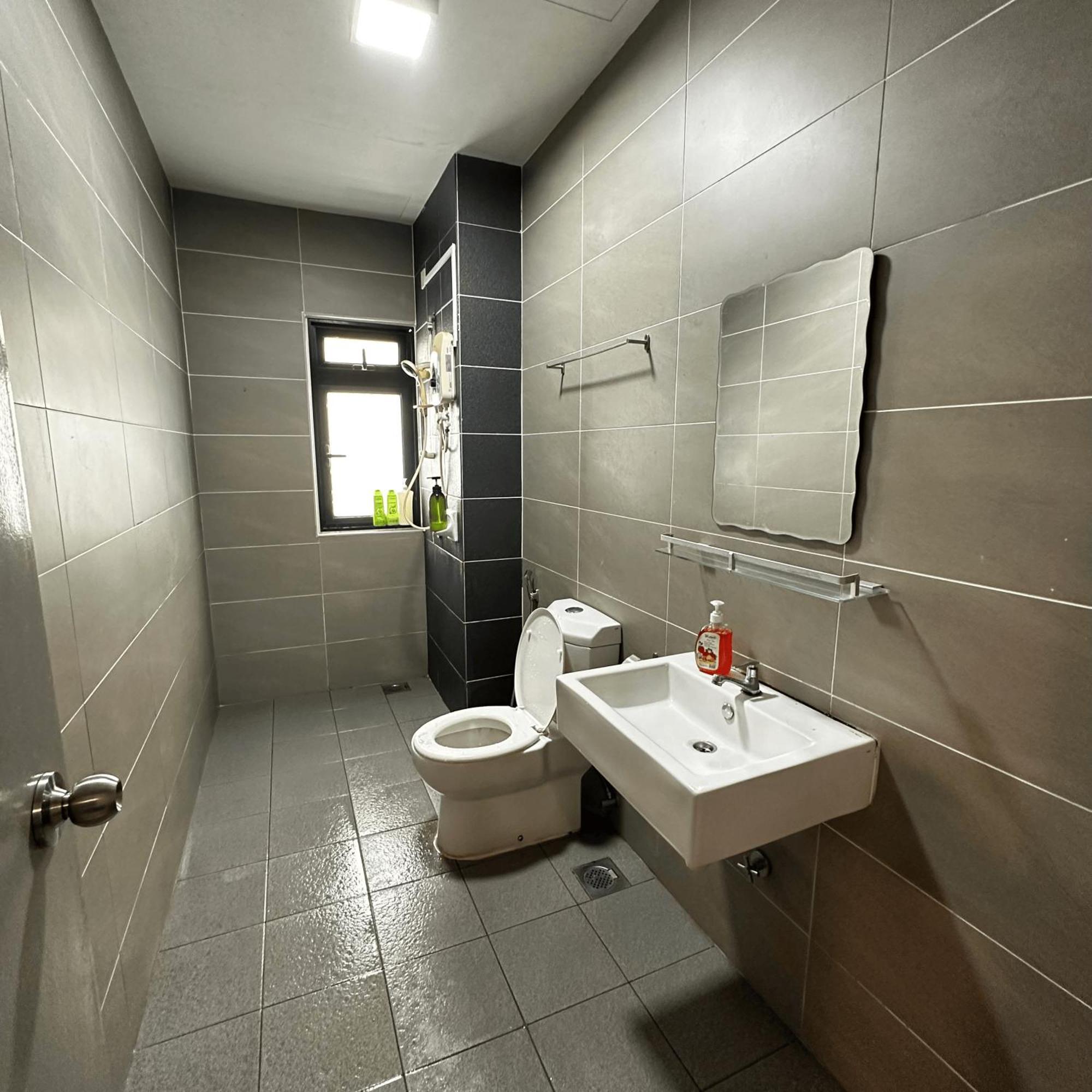 Putrajaya View, High Floor Cozy Hyve Apartment Cyberjaya